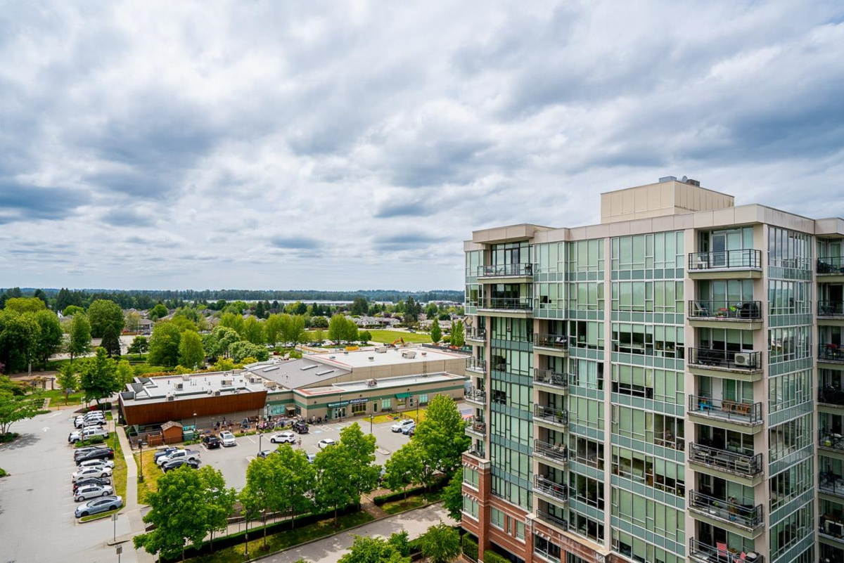 Staircase Photo of 906 12069 Harris Road, Pitt Meadows, BC