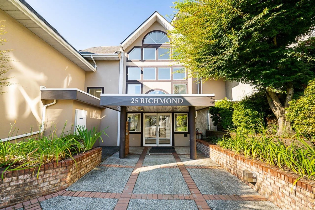 Community Amenities Photo (Clubhouse) of 201 25 Richmond Street, New Westminster, BC