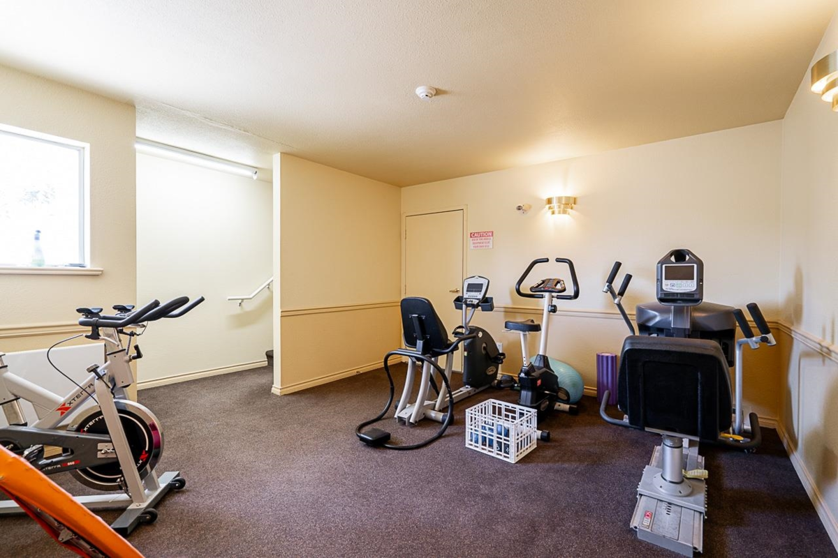 Hot Tub / Spa Photo of 201 25 Richmond Street, New Westminster, BC