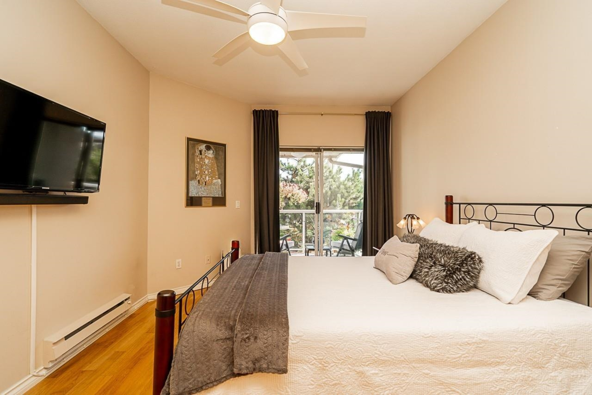 Loft / Bonus Room Photo of 201 25 Richmond Street, New Westminster, BC