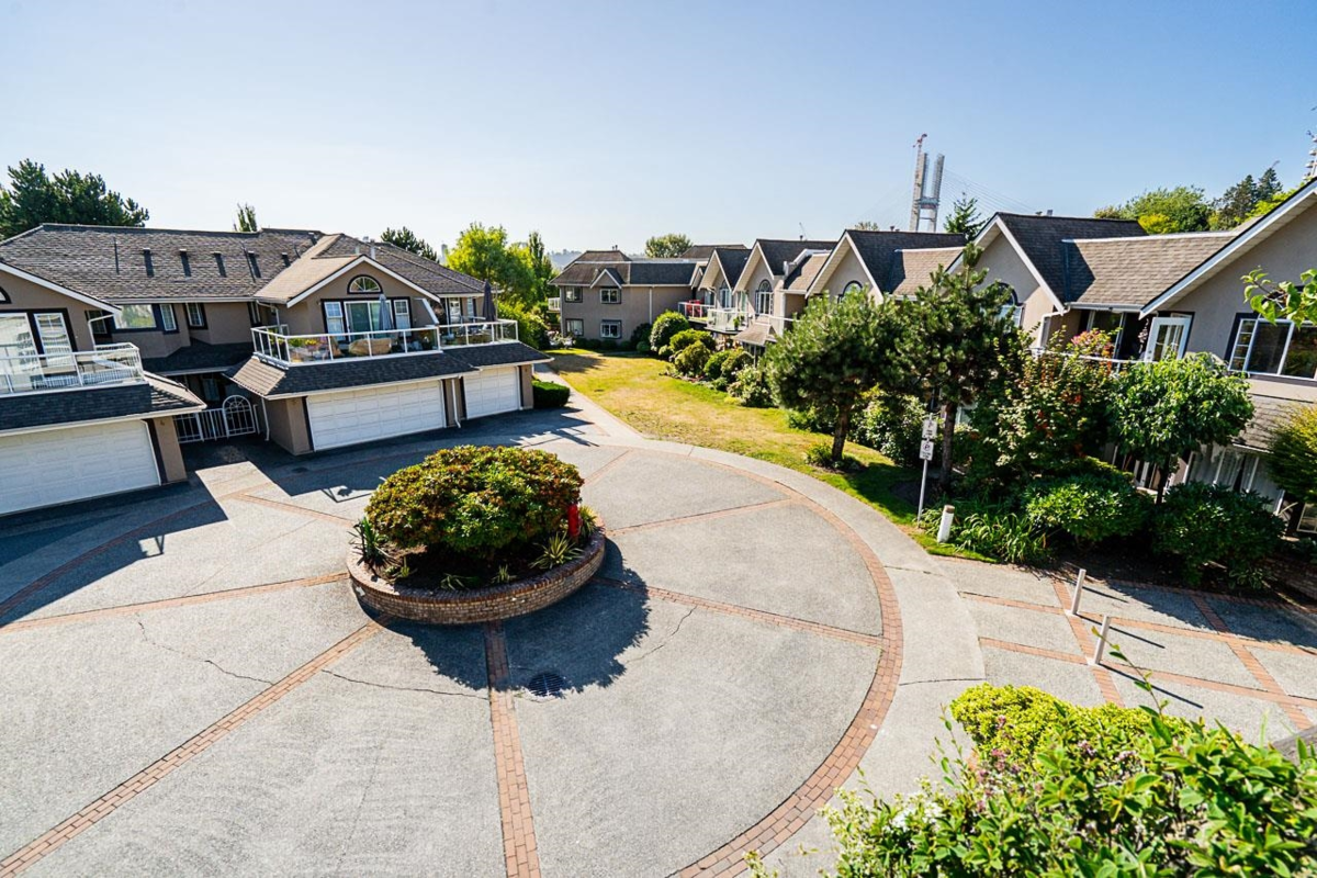 Neighborhood Park Photo Near 201 25 Richmond Street, New Westminster, BC