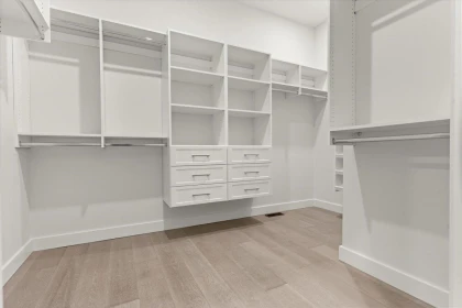 Hallway Photo of 12425 271 Street, Maple Ridge, BC