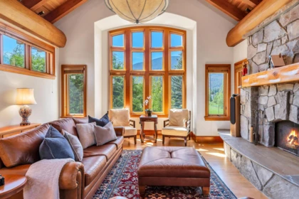 8059 Nicklaus North Boulevard, Whistler, BC, Whistler — Single Family Residence for sale