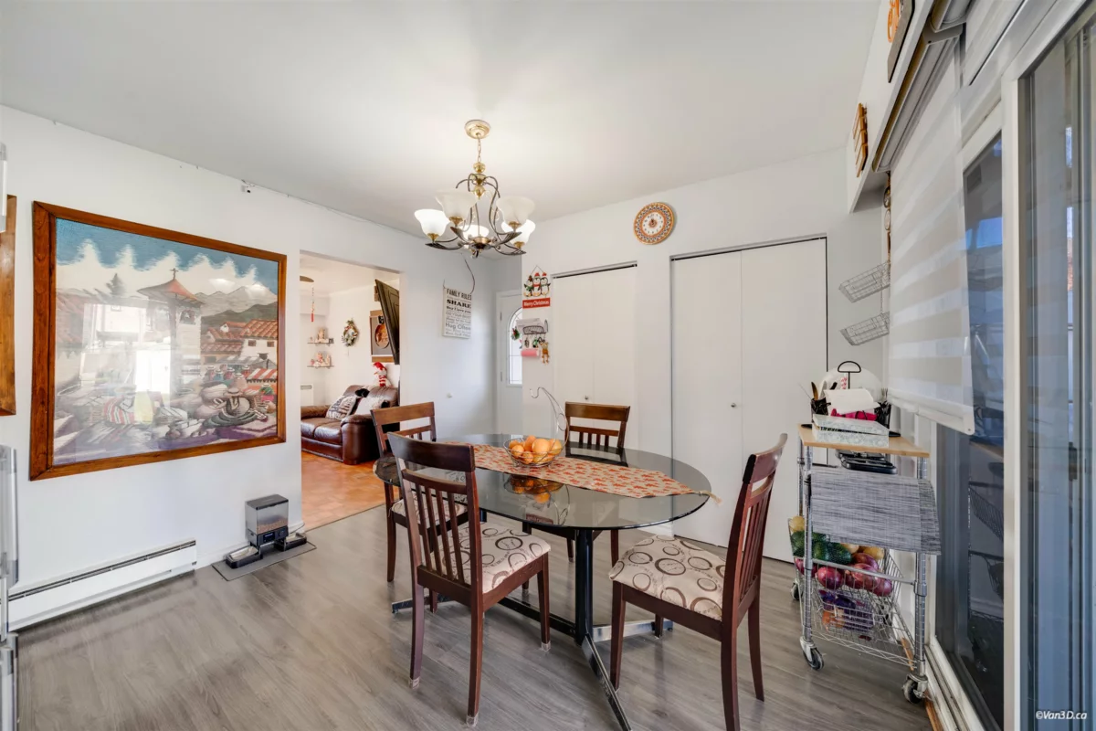 Family Room Photo of 11491 Seabrook Crescent, Richmond, BC