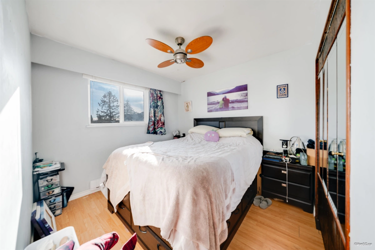 Guest Bathroom Photo of 11491 Seabrook Crescent, Richmond, BC