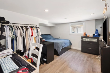Hot Tub / Spa Photo of 413 Seventh Avenue, New Westminster, BC