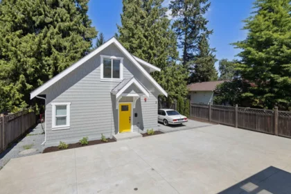 Laundry Room Photo of 413 Seventh Avenue, New Westminster, BC