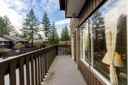 Breakfast Nook Photo of 1976 Purcell Way, North Vancouver, BC