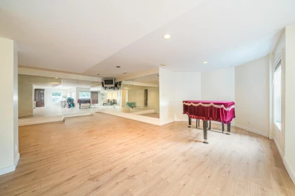 Entry Foyer Photo of 16781 77 Avenue, Surrey, BC