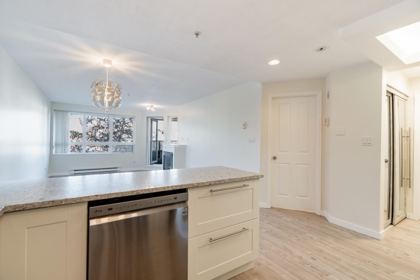 A307 2099 Lougheed Highway, Port Coquitlam, BC, Port Coquitlam — Apartment/Condo for sale