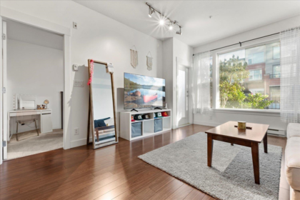 105 33539 Holland Avenue, Abbotsford, BC, Central Abbotsford — 1 bed apartment/condo for sale