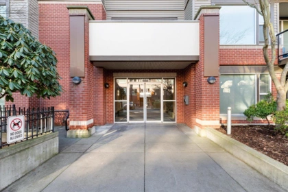 Hallway Photo of 105 33539 Holland Avenue, Abbotsford, BC