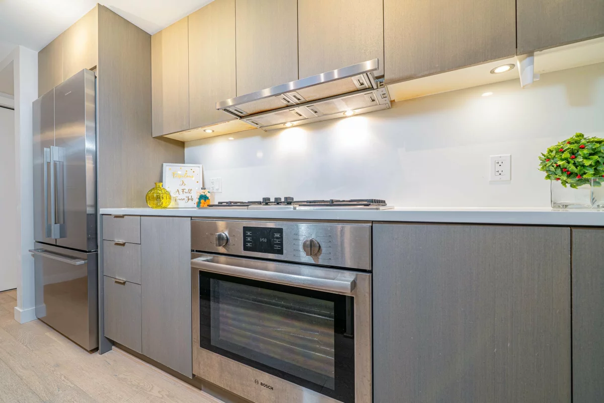 Kitchen Photo of 311 5555 Dunbar Street, Vancouver, BC