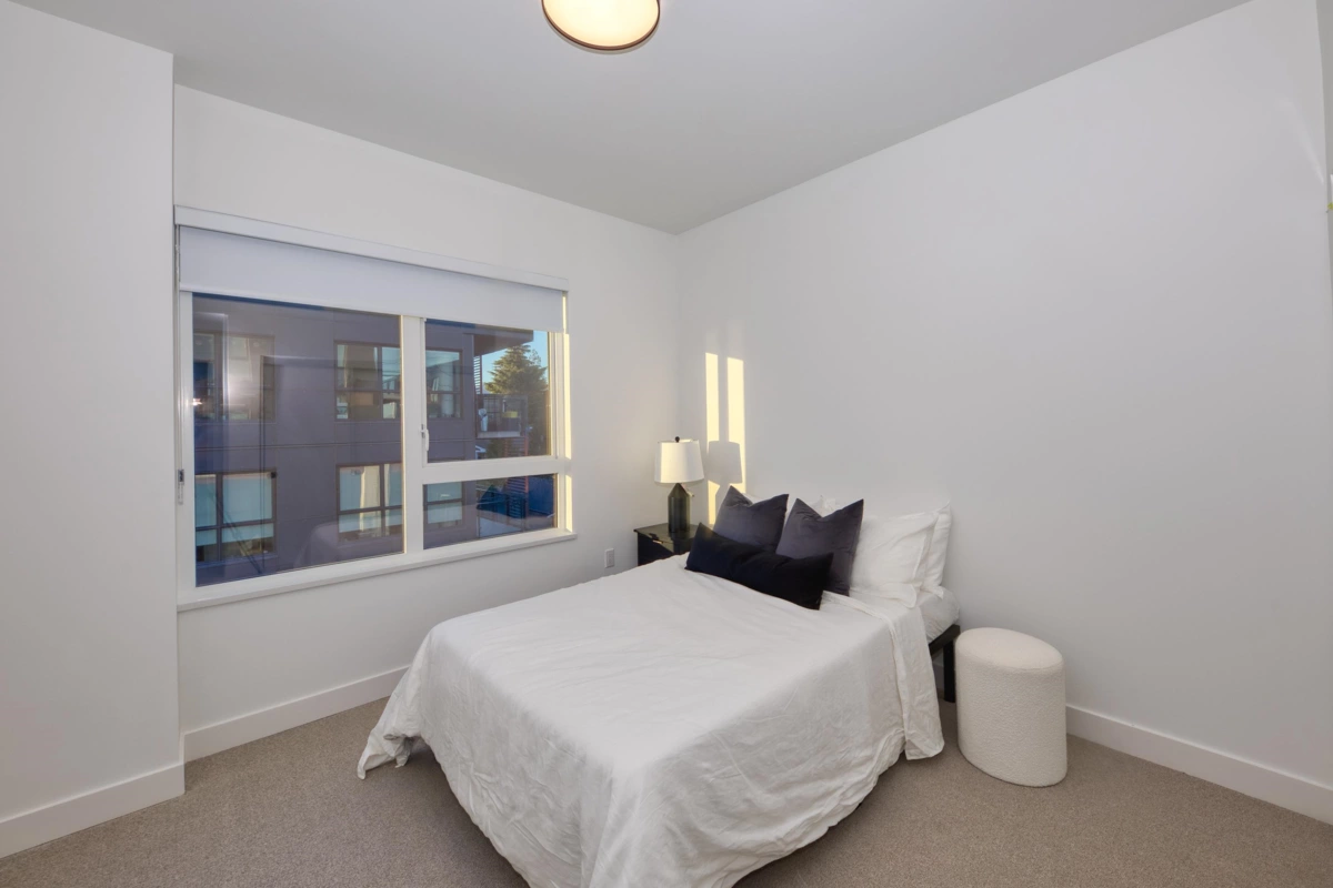 Office / Den Photo of 368 422 E 3rd Street, North Vancouver, BC