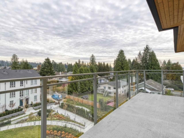 Loft / Bonus Room Photo of 503 516 Foster Avenue, Coquitlam, BC