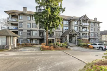 109 33338 E Bourquin Crescent, Abbotsford, BC, Abbotsford — Apartment/Condo for sale
