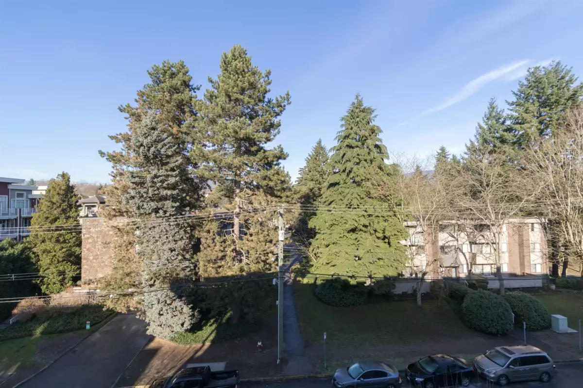 Basement Recreation Room Photo of 407 2436 Kelly Avenue, Port Coquitlam, BC