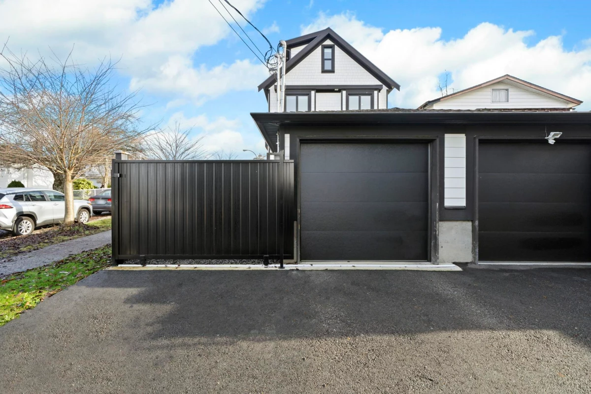 Backyard Photo of 3192 E 23rd Avenue, Vancouver, BC
