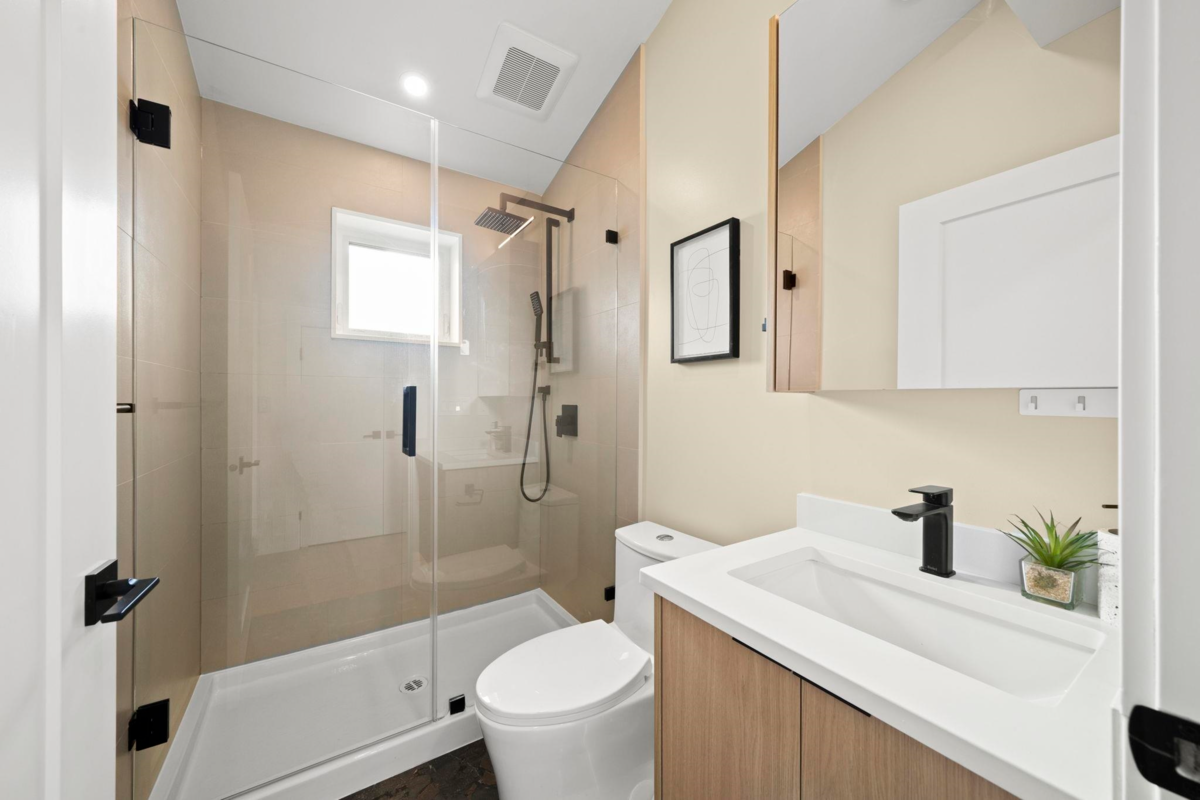 Basement Recreation Room Photo of 3192 E 23rd Avenue, Vancouver, BC