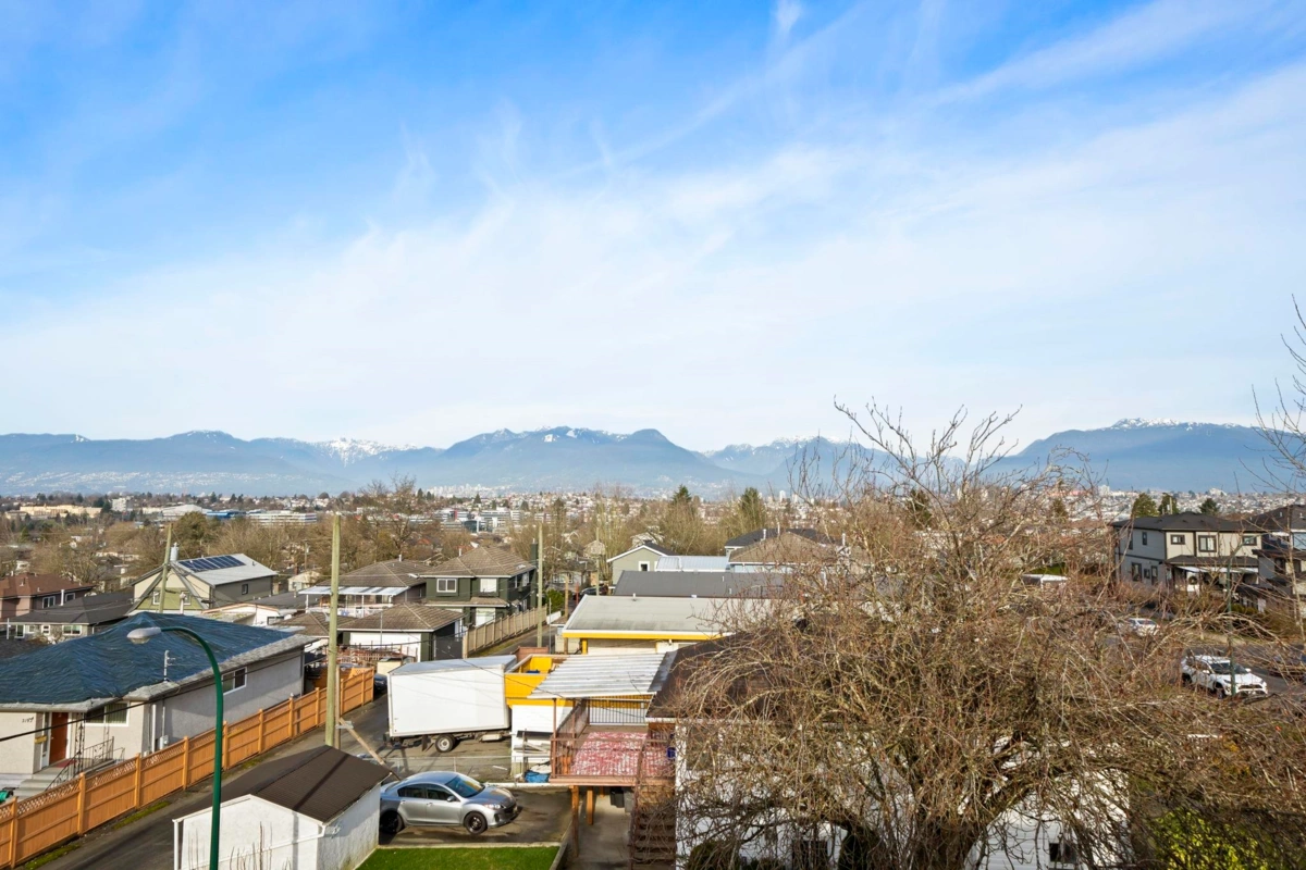 Garage Interior Photo of 3192 E 23rd Avenue, Vancouver, BC