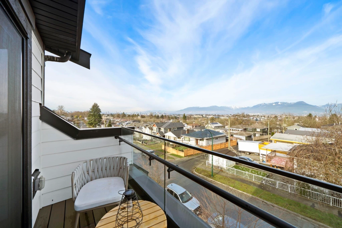 Hallway Photo of 3192 E 23rd Avenue, Vancouver, BC