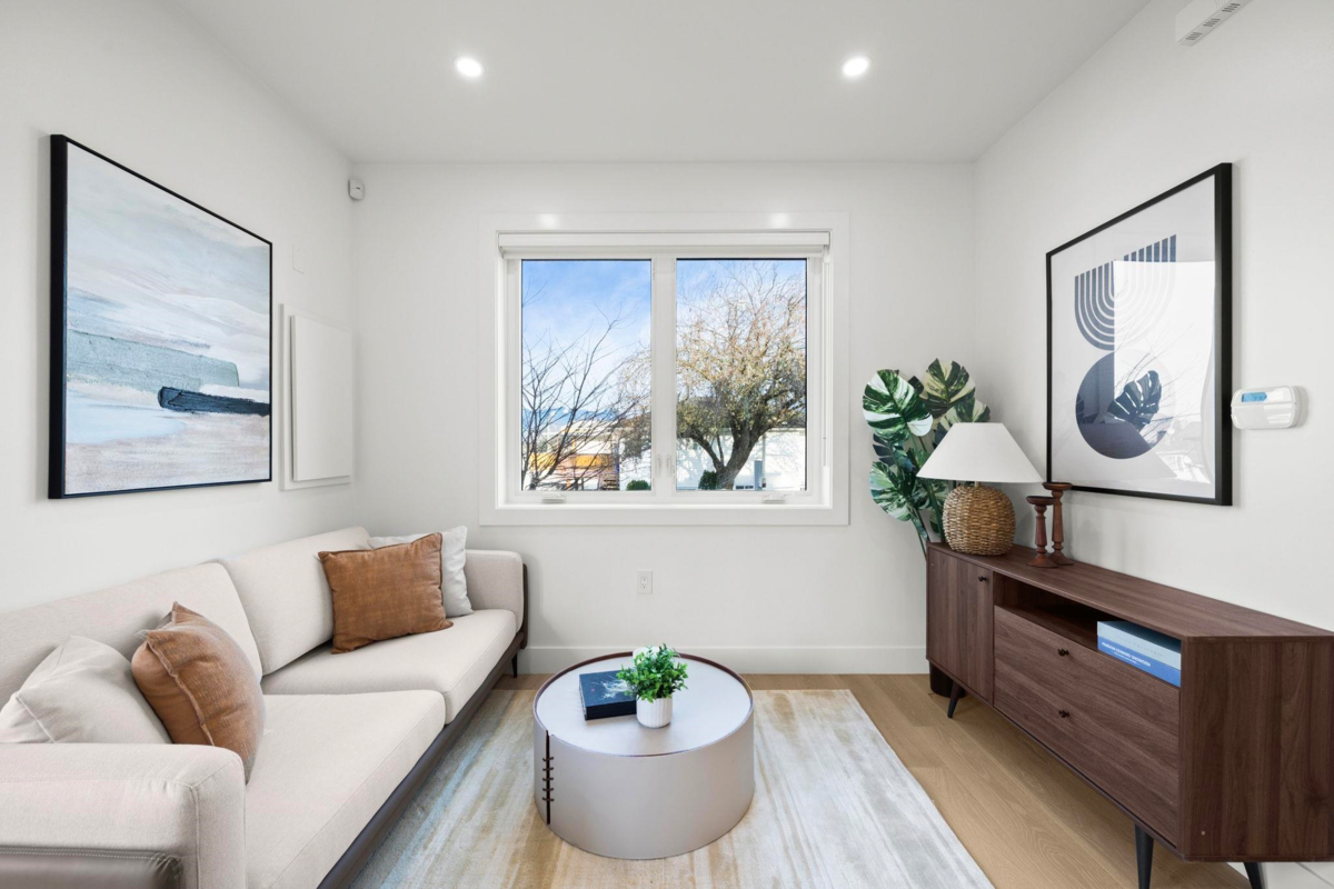 Living Room Photo of 3192 E 23rd Avenue, Vancouver, BC