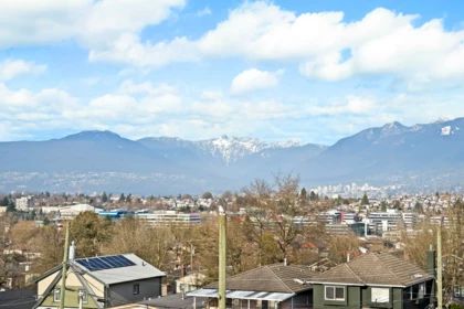 Family Room Photo of 3192 E 23rd Avenue, Vancouver, BC