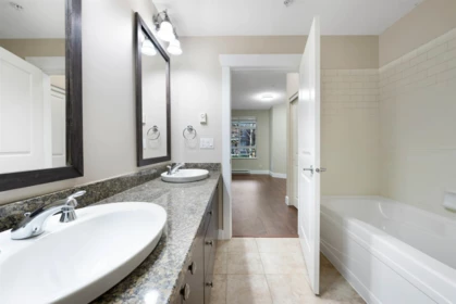 Office / Den Photo of 114 6279 Eagles Drive, Vancouver, BC