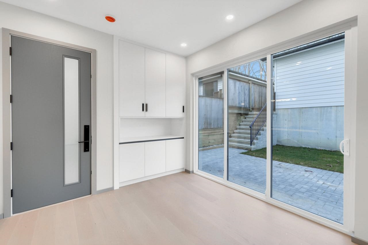 Bedroom 2 Photo of 2 3547 E Georgia Street, Vancouver, BC