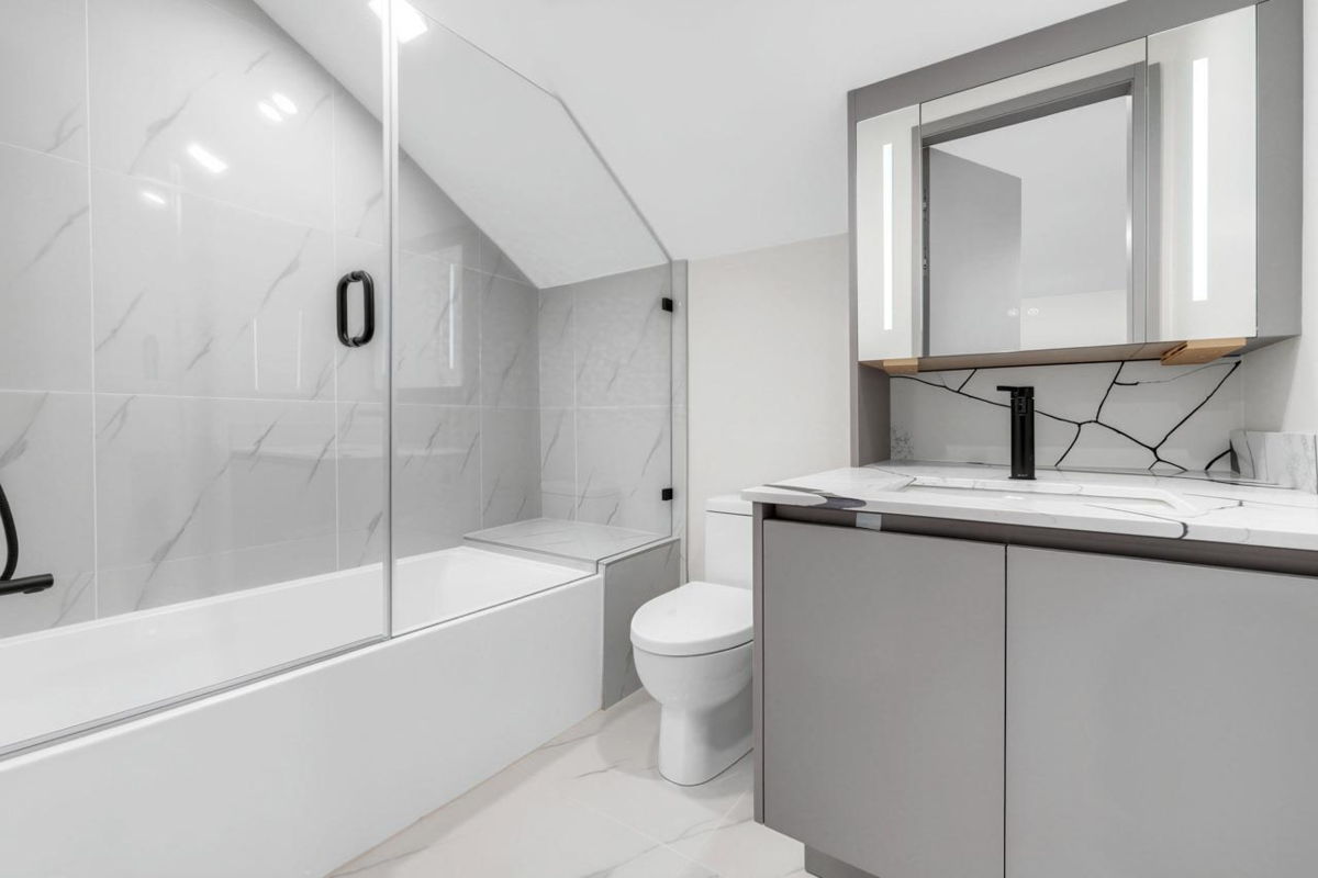 Garage Interior Photo of 2 3547 E Georgia Street, Vancouver, BC