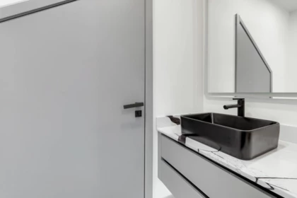 Powder Room Photo of 2 3547 E Georgia Street, Vancouver, BC