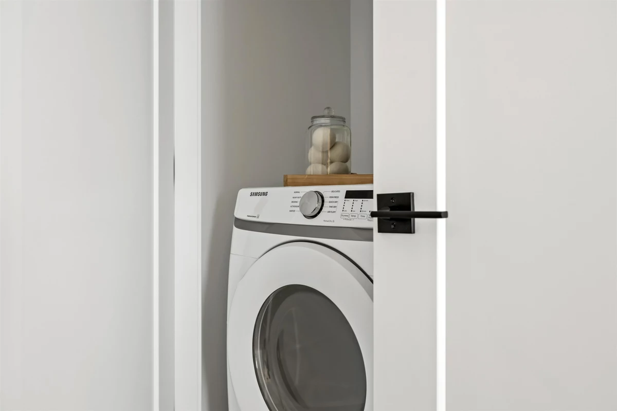 Swimming Pool Photo of 8 12635 63 Avenue, Surrey, BC