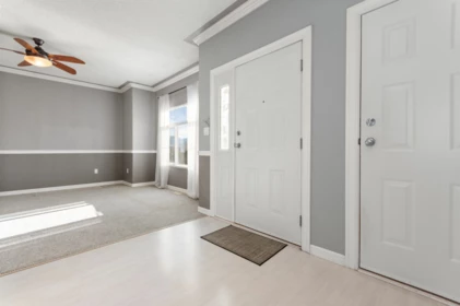 Entry Foyer Photo of 129 33751 7th Avenue, Mission, BC