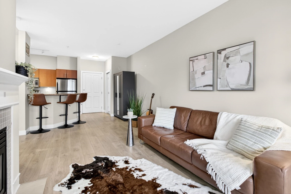 Breakfast Nook Photo of 311 2478 Shaughnessy Street, Port Coquitlam, BC