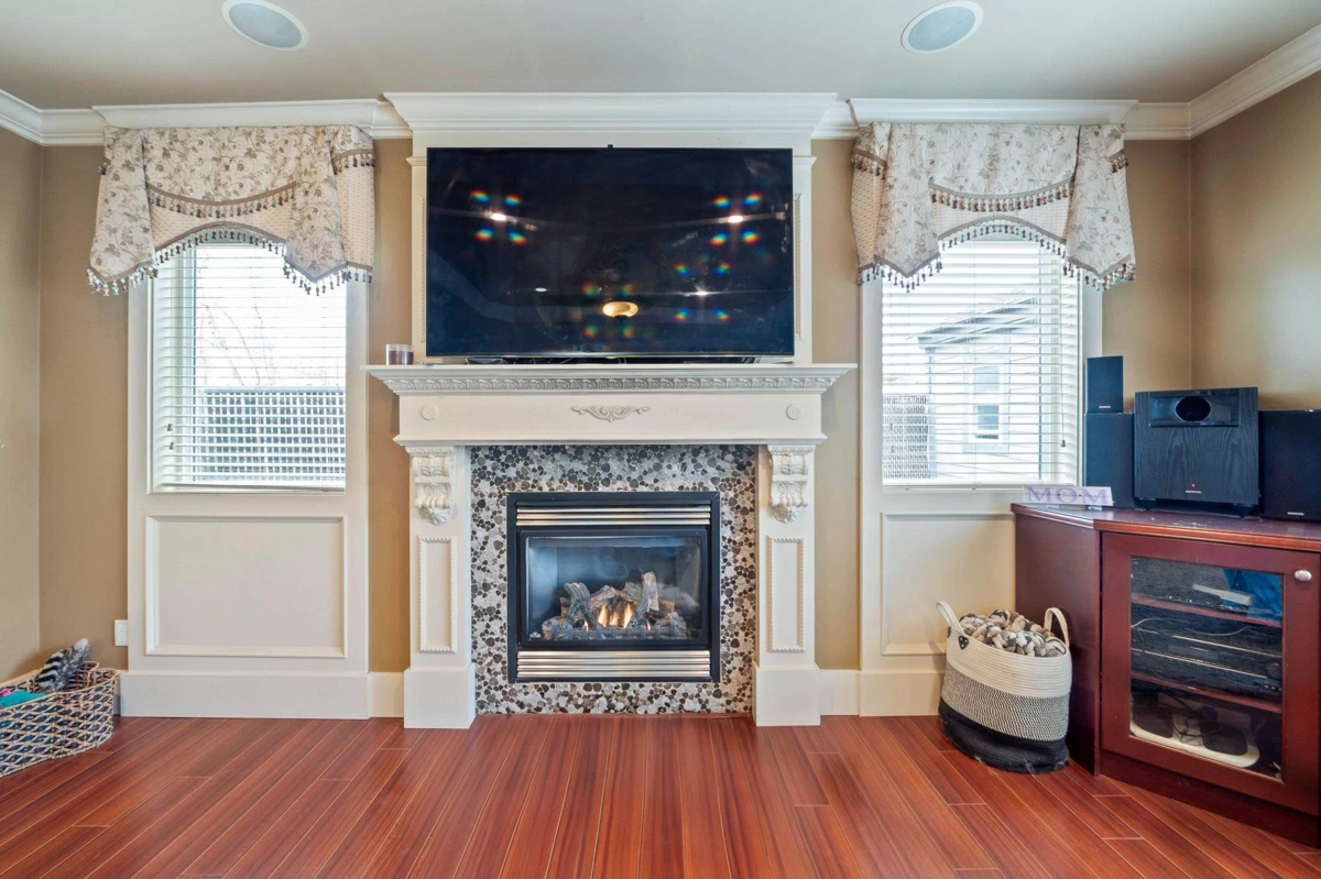 Entry Foyer Photo of 2898 Station Road, Abbotsford, BC