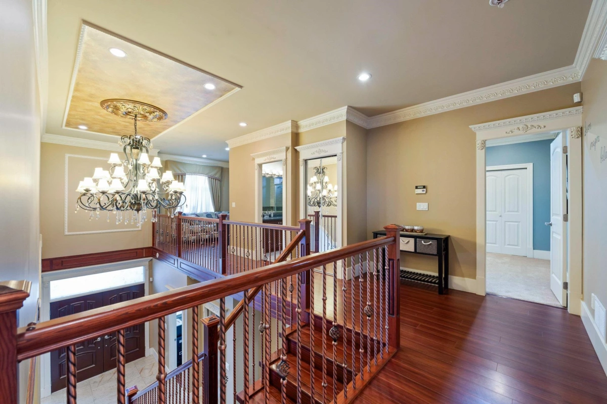 Hallway Photo of 2898 Station Road, Abbotsford, BC