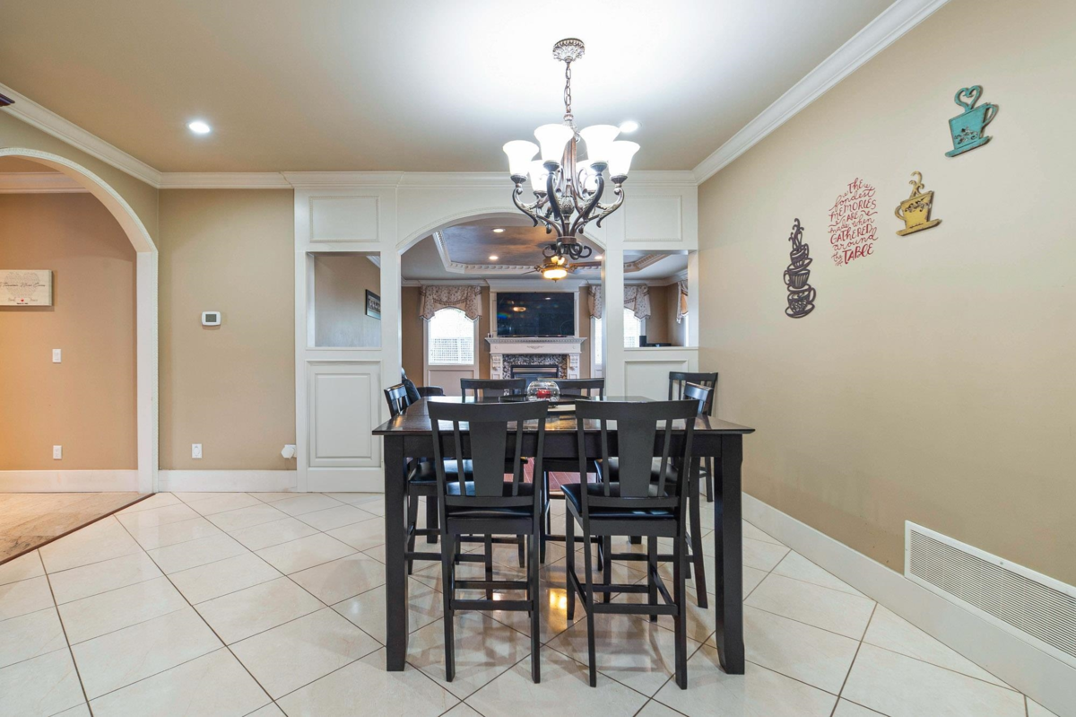 Laundry Room Photo of 2898 Station Road, Abbotsford, BC