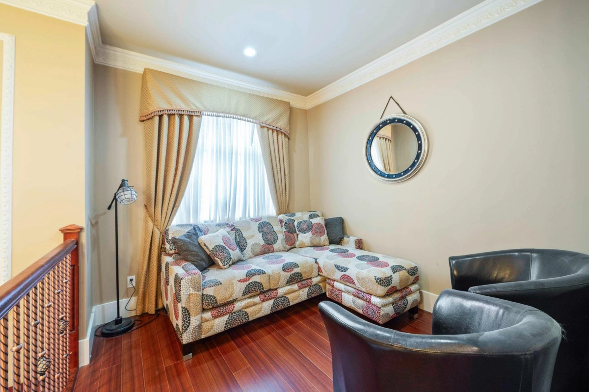 Staircase Photo of 2898 Station Road, Abbotsford, BC