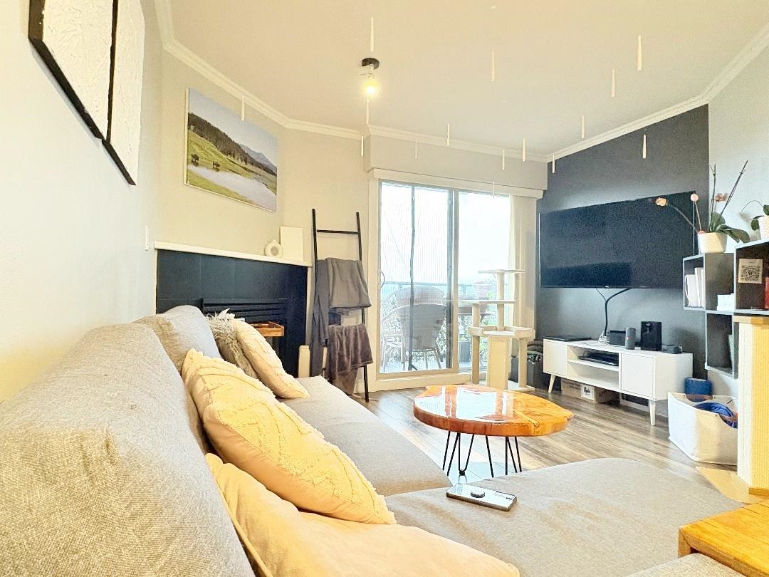 Living Room Photo of 307 210 Carnarvon Street, New Westminster, BC