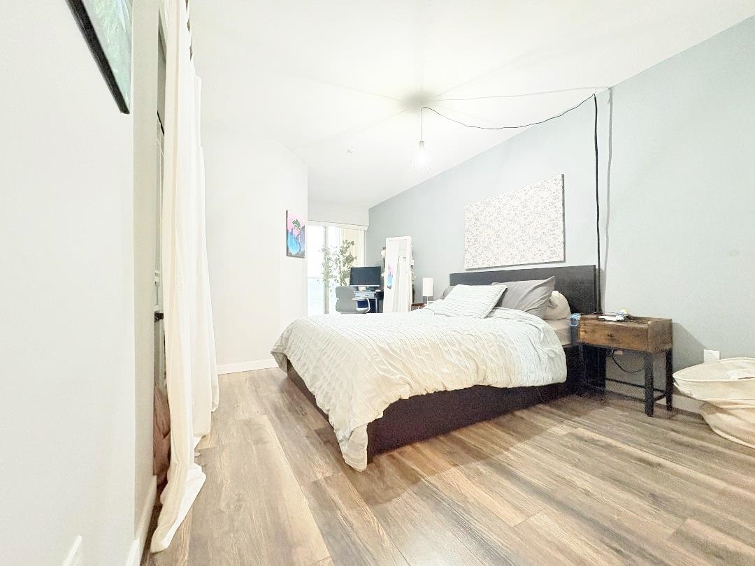 Primary Bathroom Photo of 307 210 Carnarvon Street, New Westminster, BC