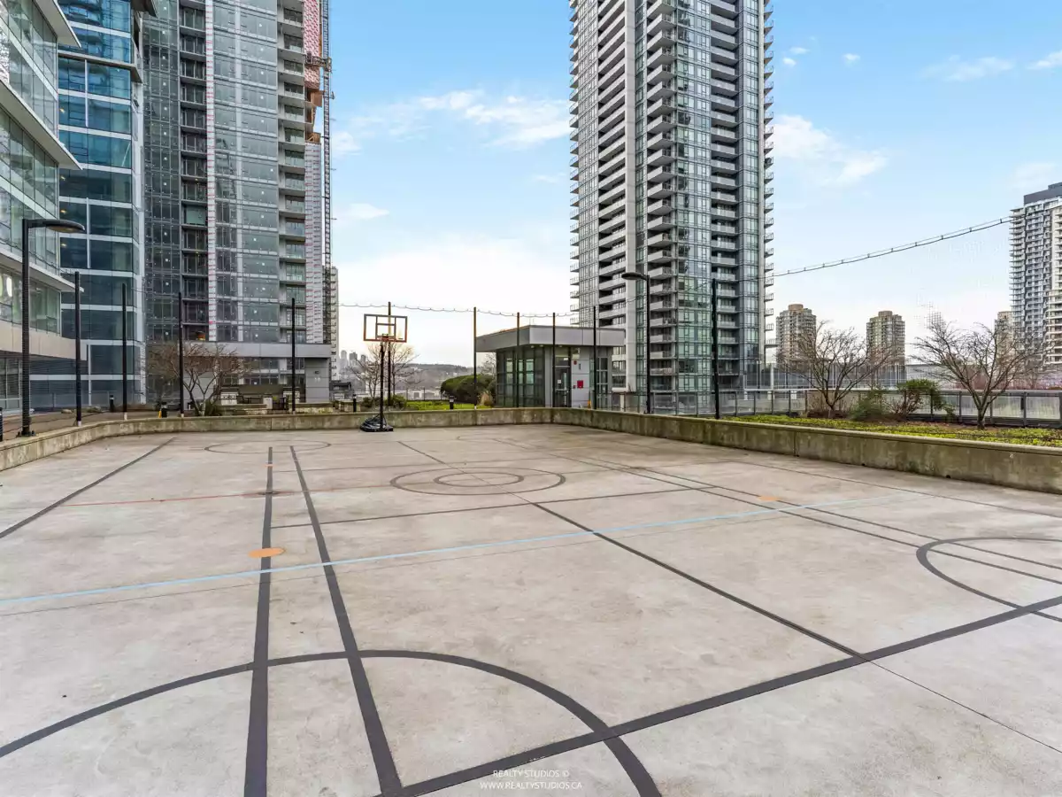 Swimming Pool Photo of 4601 4485 Skyline Drive, Burnaby, BC