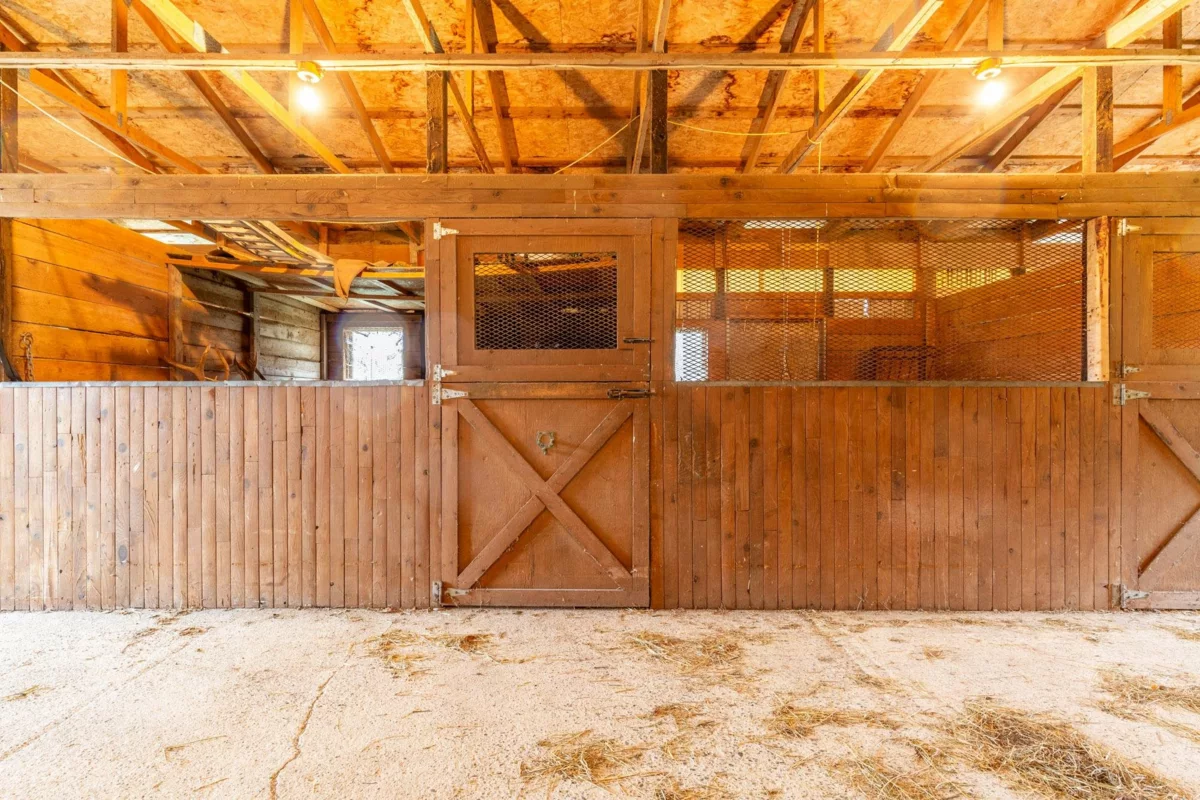 Hallway Photo of 3996 Eckert Street, Yarrow, BC