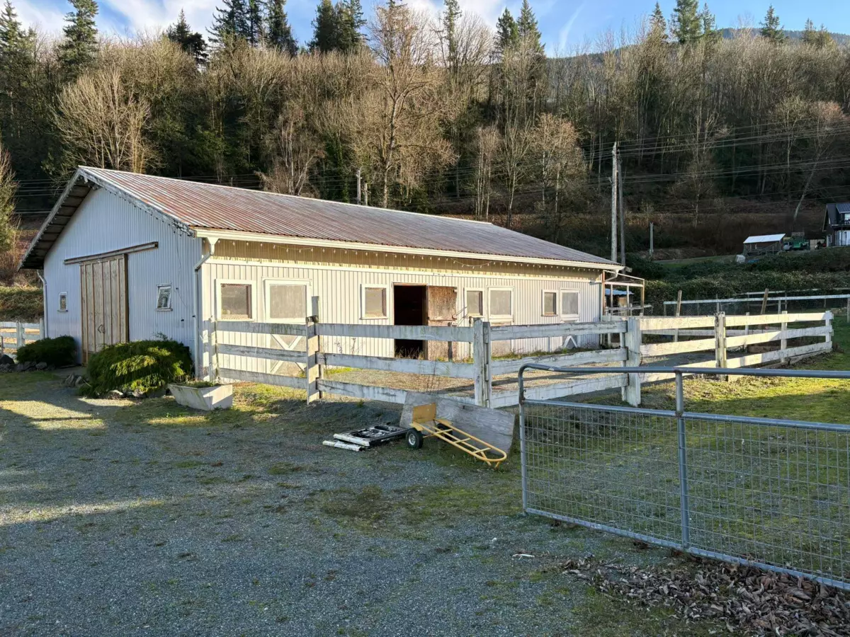 Loft / Bonus Room Photo of 3996 Eckert Street, Yarrow, BC