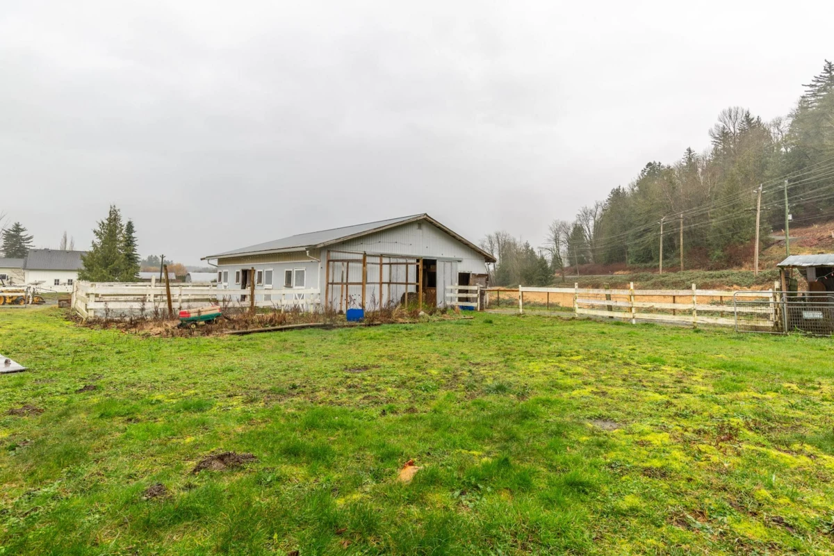 Mudroom Photo of 3996 Eckert Street, Yarrow, BC