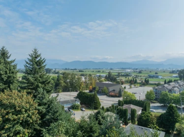 Outdoor Deck Photo of 35210 Rockwell Drive, Abbotsford, BC