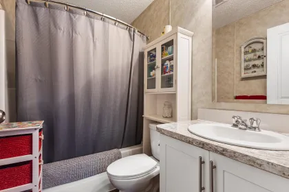 Powder Room Photo of 18 3942 Columbia Valley Road, Cultus Lake, BC