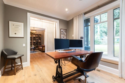 Family Room Photo of 2615 Dogwood Drive, Surrey, BC