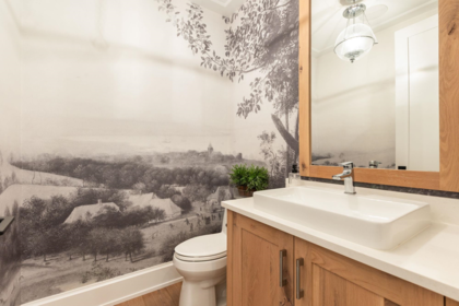 Mudroom Photo of 2615 Dogwood Drive, Surrey, BC