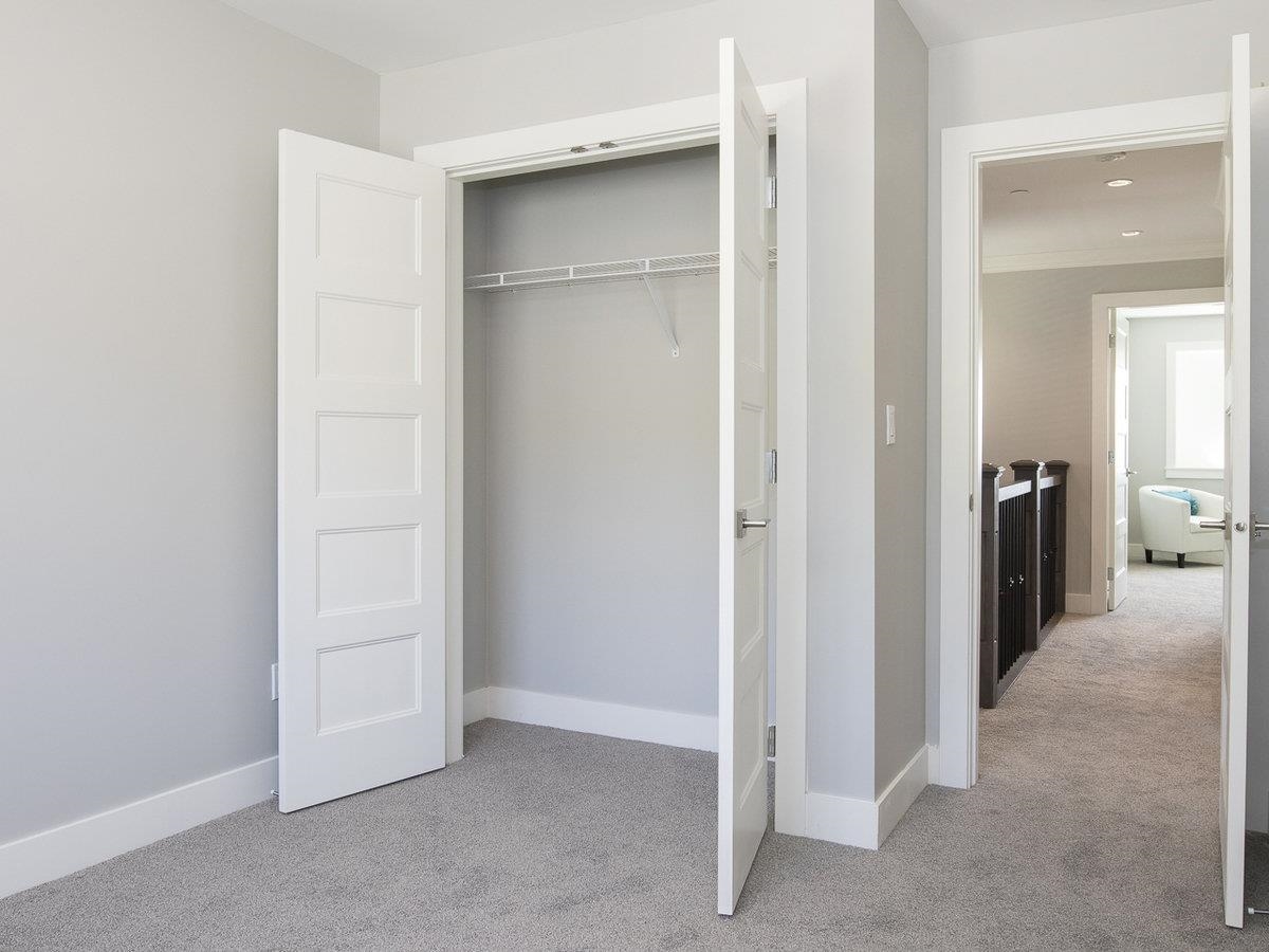 Breakfast Nook Photo of 1927 River Drive, New Westminster, BC