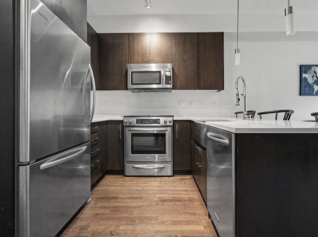 Kitchen Island Photo of 1605 8485 New Haven Close, Burnaby, BC